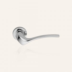 Ibis Lever on rose