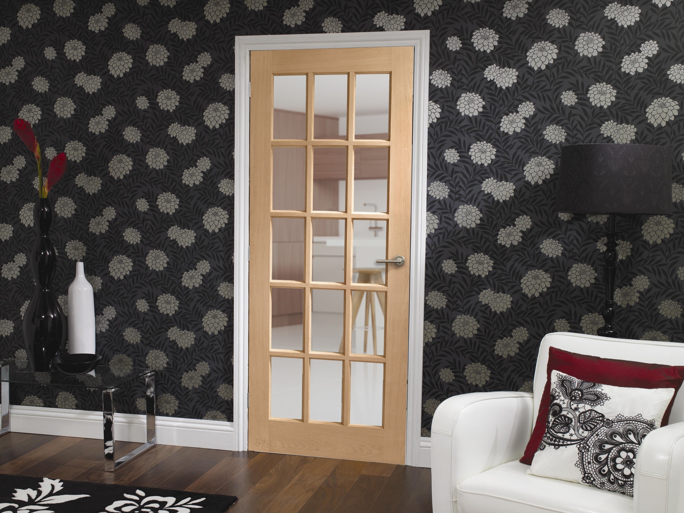 SA77 Internal Oak Door with Clear Bevelled Glass - Image 2