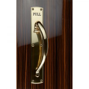 Pull Handle (Engraved – Right Hand)