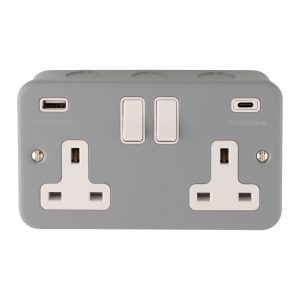 Switched Socket with USB Outlets Metal Clad